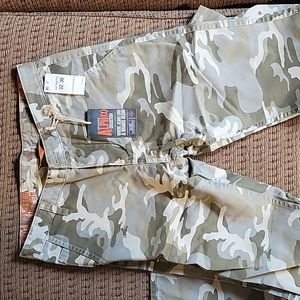 Dockers Alpha collection Mens camo pants sz 32×30